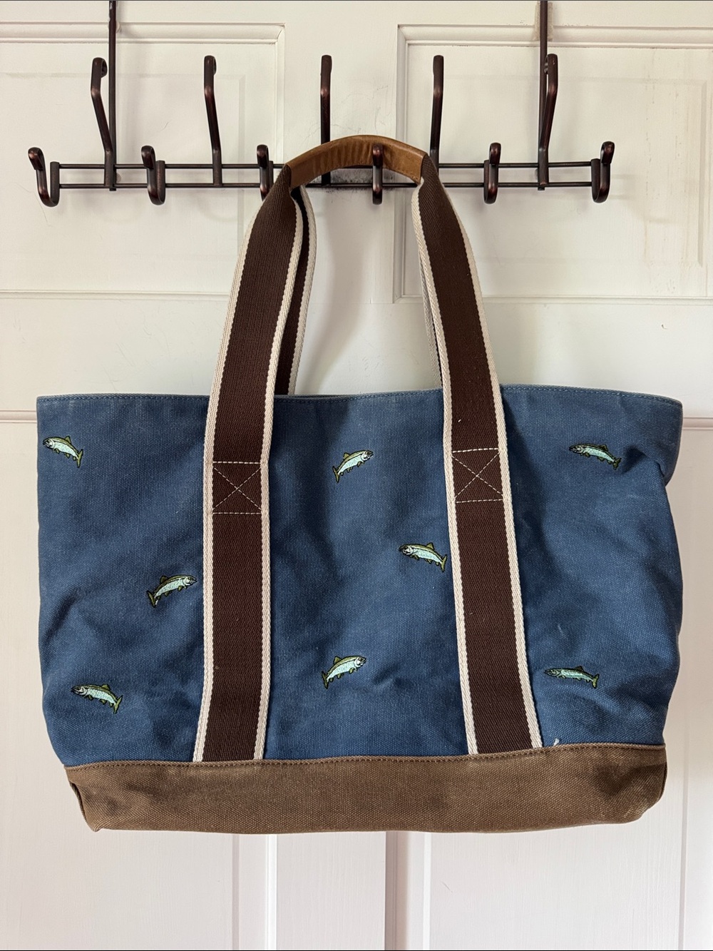 L.L. Bean Vintage  RARE Navy Canvas Tote w/ Fish Embroidery & Leather Brown Trim - Picture 5 of 13